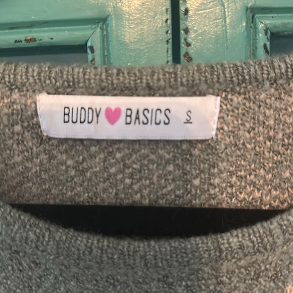 Buddy Basics Distressed Star Sweater - Picture 2 of 5